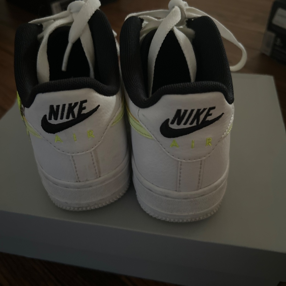 Nike Air Force 1 Low GS - Picture 6 of 7